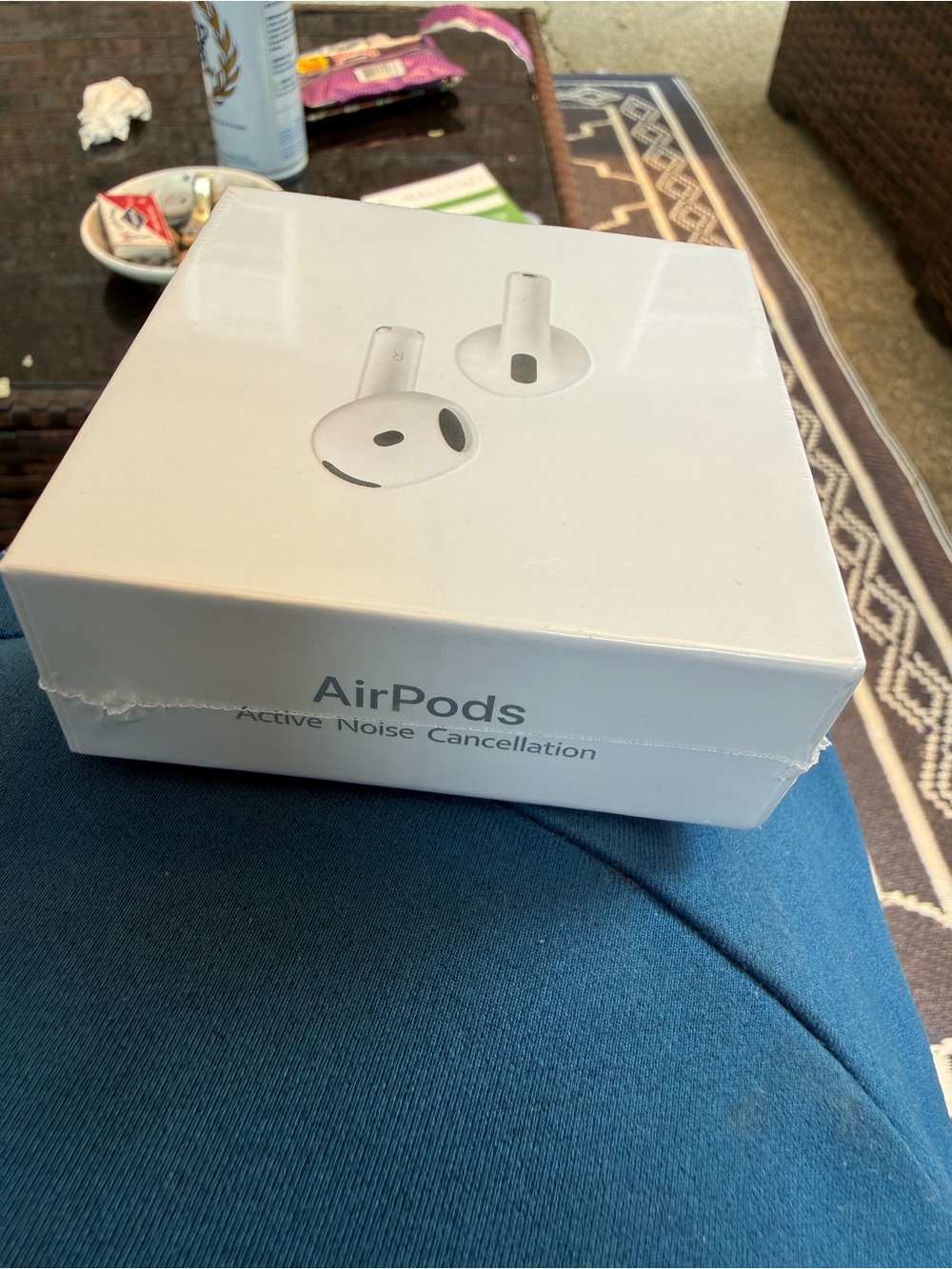 Apple AirPods 4 Wireless Earbuds White - Active Noise Cancellation